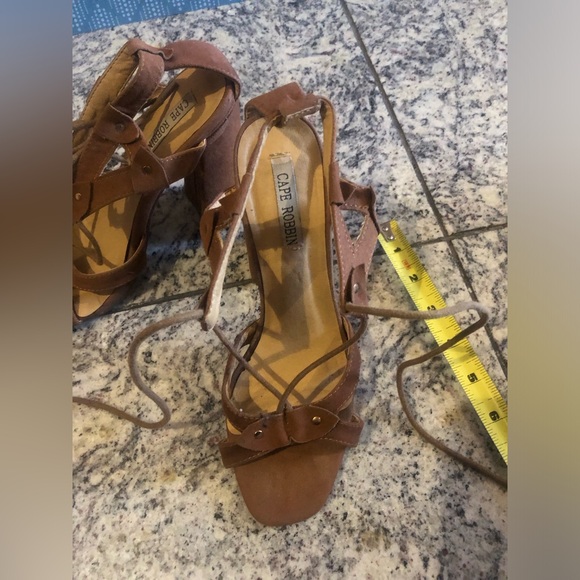 Caramel colour block heel lace up sandals. Size. 7.5 - Picture 3 of 5